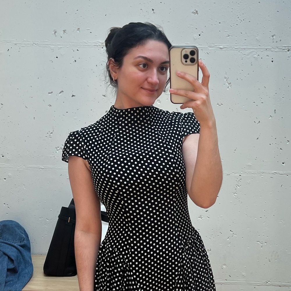 Meet your Posher, Anahita